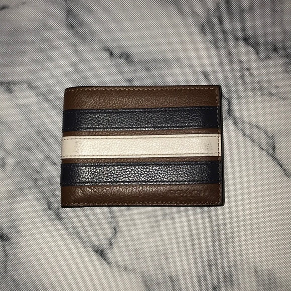 Coach Wallet - Picture 1 of 6